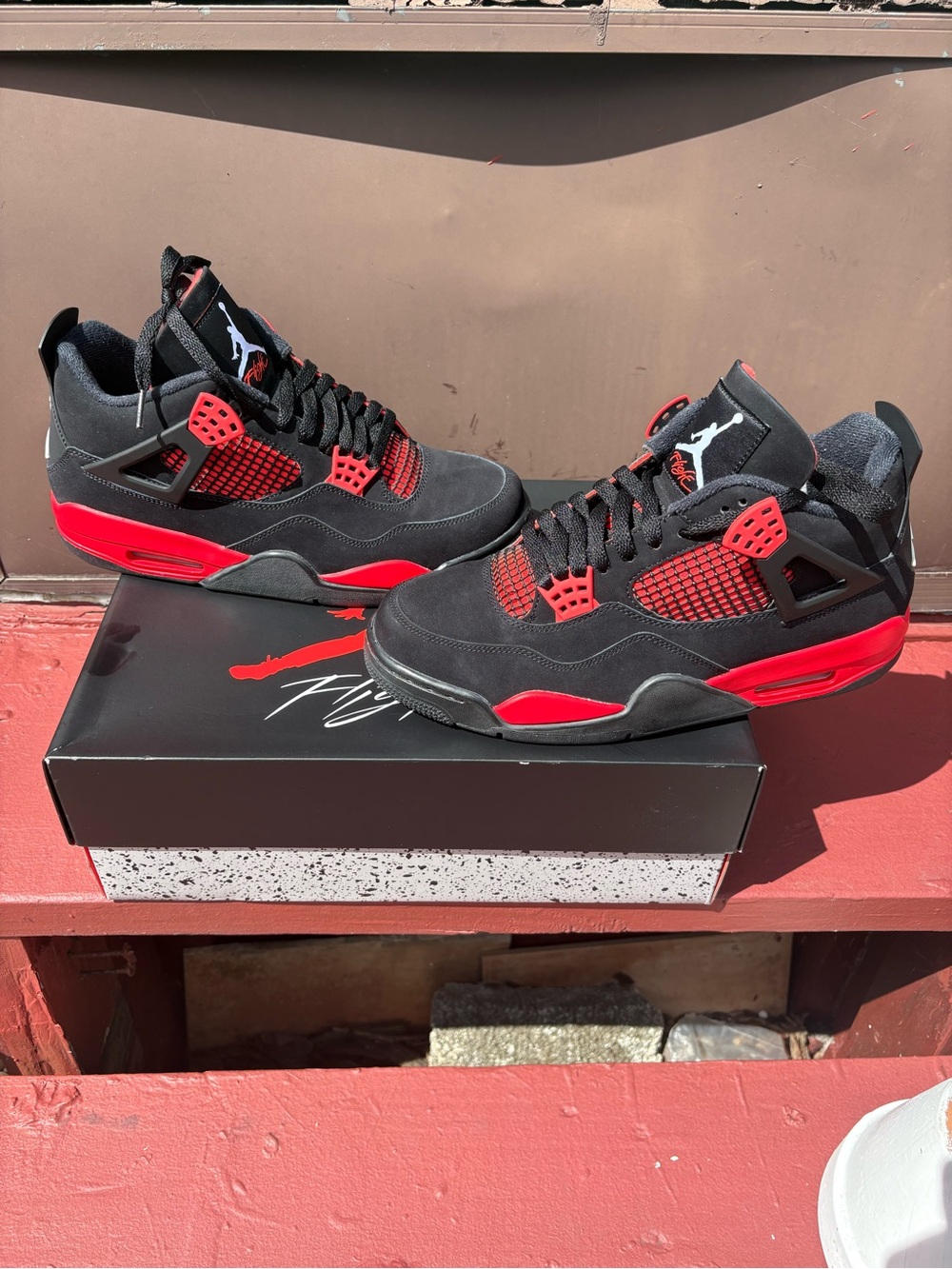 Air Jordan 4 Red Thunder